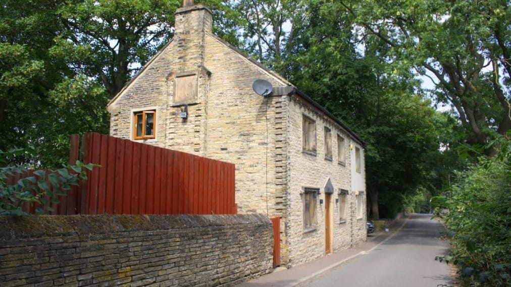St Matthew's Churchyard, Lightcliffe, and Till Carr Cottage