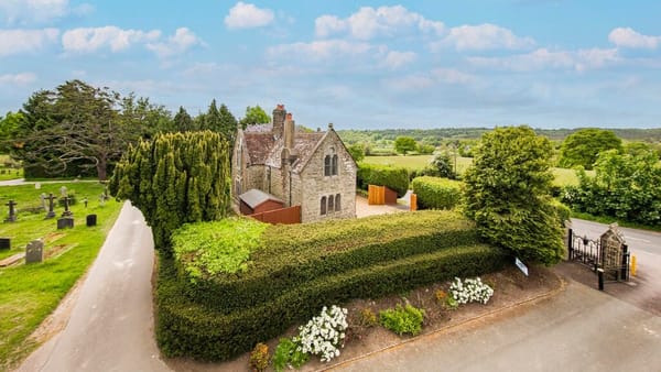 Tunbridge Wells Cemetery and Lodges